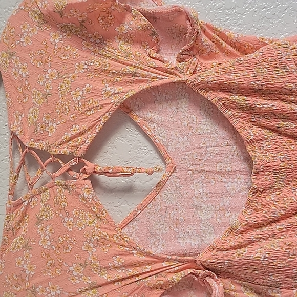 Stitch and Pine Peach Floral Dress - Picture 4 of 5